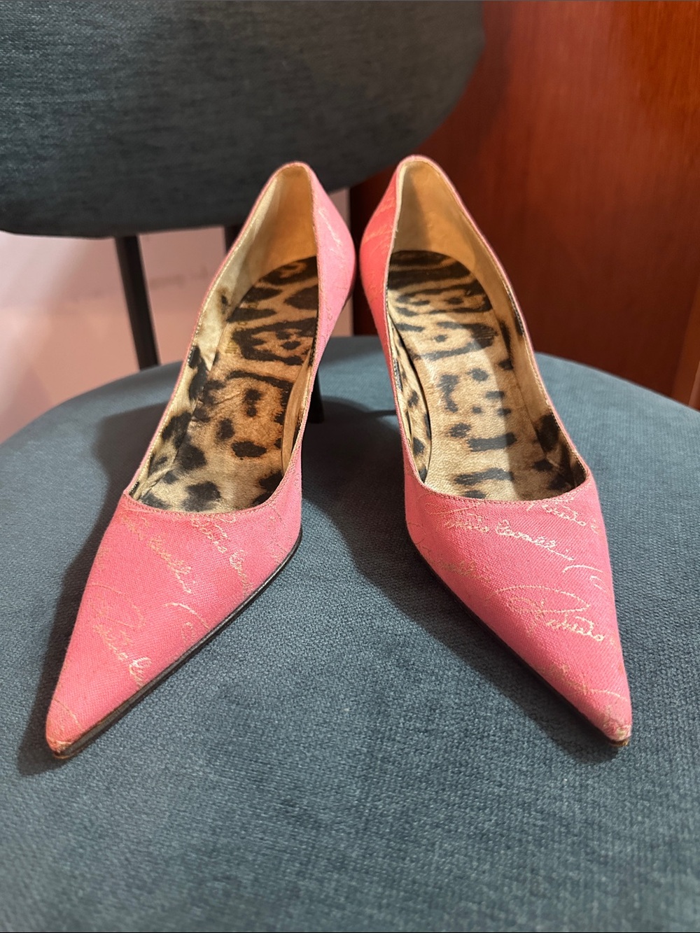 Vero Cuoio Pink Pointed Toe Pumps with Leopard Insole